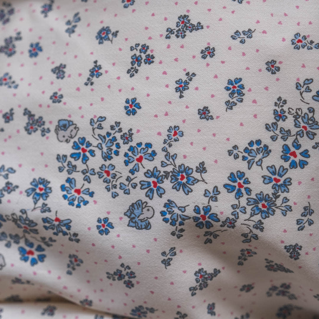 That's Mine Levi sengetøj - Sprinkles hearts off white - 100% Organic cotton Buy Sovetid||Sengetøj||Summer Sale||Alle||Forår og sommer 2025||Udsalg - Sovetid||alt minus sløjfe||Spring25||Sprinkles heart||New in for the girls||Udsalg - Forår & sommer '25 here.