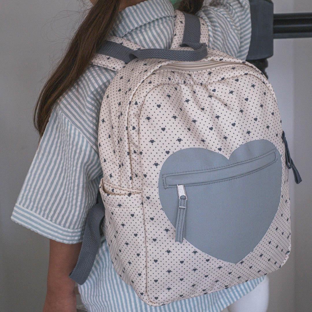 That's Mine Tripp rygsæk - Lots of love sky - Outer: 100% Recycled polyester Lining: 100% Polyester Buy Bolig & udstyr||Udstyr||Rygsække||Alle||Favoritter||personale||Lots of love||alt minus sløjfe||NOOS||New in for the girls||Rejseklar||mette-sale here.