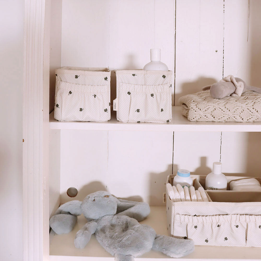Lily nursing organizer - Specks of luck