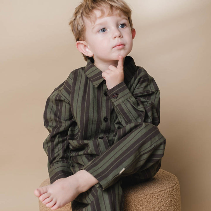 That's Mine Harald shirt - Olive stripe - 100% Organic cotton Buy Tøj||Overdele||Skjorter||Alle||personale||alt minus sløjfe||mette-sale||Winter 2025 here.
