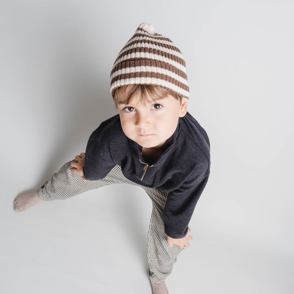 That's Mine Izzy beanie - Brown stripe - 100% Organic cotton Buy Accessories||Nyheder||personale||Efterår & vinter 2025||drop 1 aw25 here.