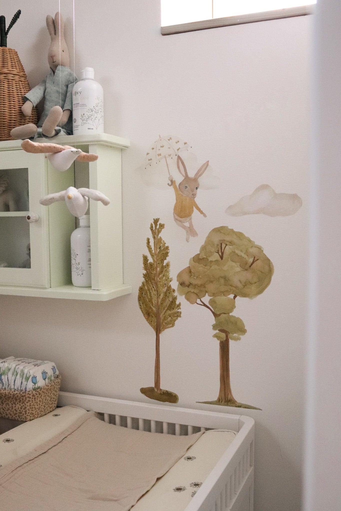 That's Mine Wallsticker Emma the umbrella flyer - Brown - 100% Textile foil Buy Bolig & udstyr||Børneværelset||Wallstickers||Udsalg||Alle||Wallsticker - bundle||3 for 2||Udsalg - bolig||alt minus sløjfe||Wallsticker - 3 for 2||Wallstickers - Kaniner||Wallstickers - himlen||Påskebundle||Summer Bundle||August bundle||mette-sale here.