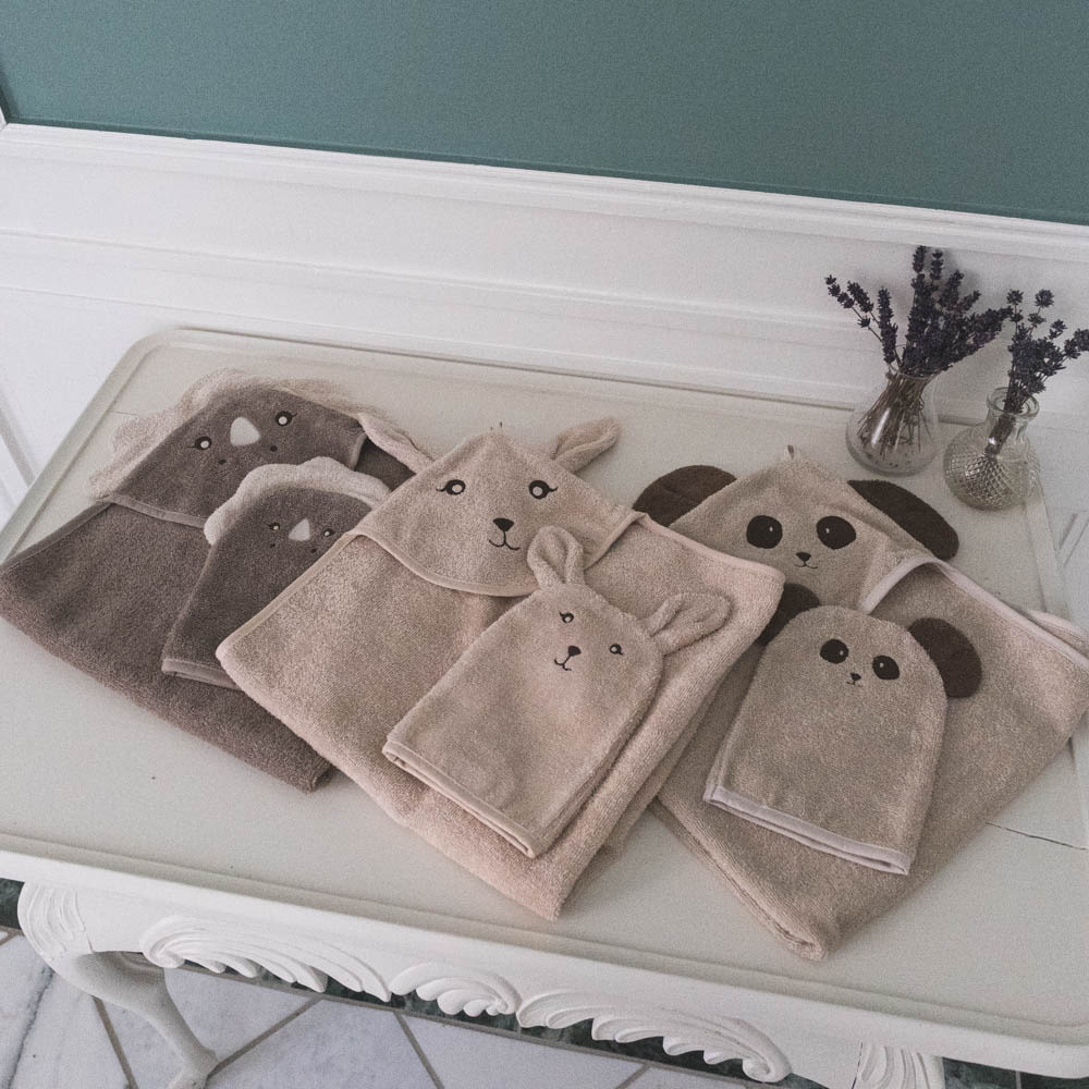 That's Mine Michi vaskeklude 2-pak - Bunny and dino - 100% Organic cotton terry Buy Badetid||Vaskeklude||Bolig & udstyr||Udsalg||Alle||Favoritter||Gaver under 200 kr.||alt minus sløjfe||NOOS||Badetid - udsalg||Påskebundle||Summer Bundle||August bundle||mette-sale||Dinosaurtøj & kostumer here.